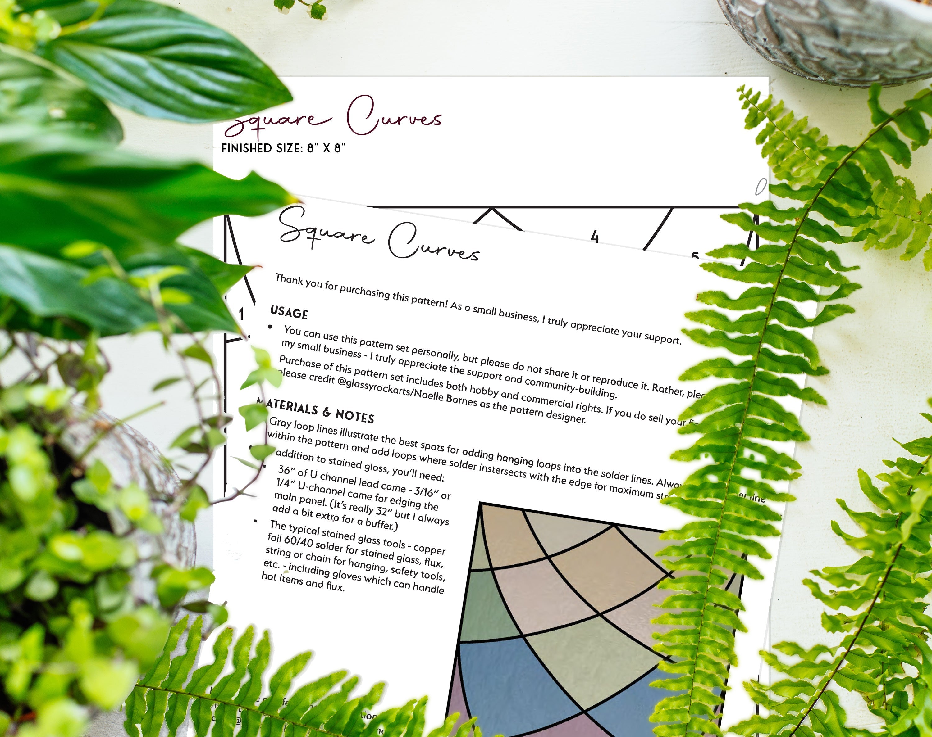 Minimalist Square Curves Stained Glass Pattern